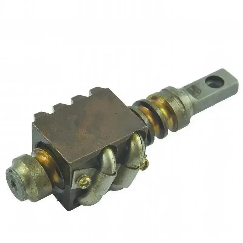 135mm Steering Shaft And Ball Nut Assembly 38240-16200 38240-16500 Kubota Tractor L275 L2202 L2002