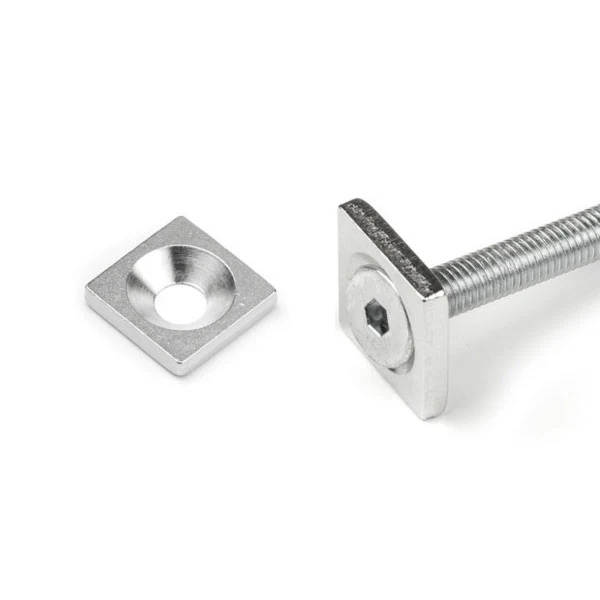 Innfelt metallplate 12x12x3 mm