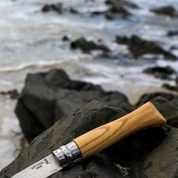 Opinel N°08 Olive Wood